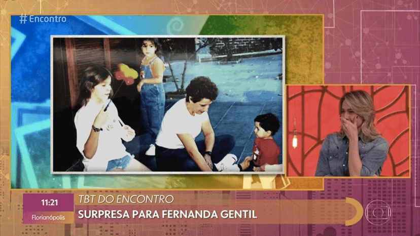 A jornalista se emocionou com a surpresa (Foto: reprodução/Globo) A jornalista se emocionou com a surpresa (Foto: reprodução/Globo)