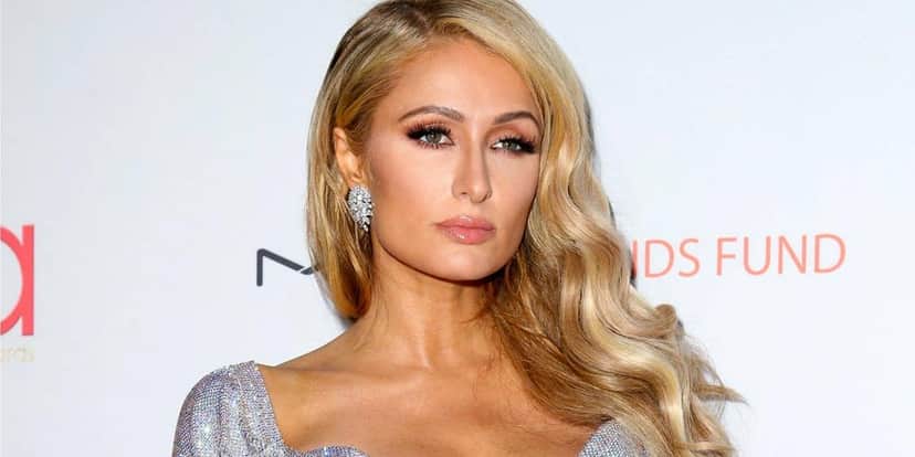 Em documentário, Paris Hilton faz revelações bombásticas sobre sua vida (Foto: Reprodução) Em documentário, Paris Hilton faz revelações bombásticas sobre sua vida (Foto: Reprodução)