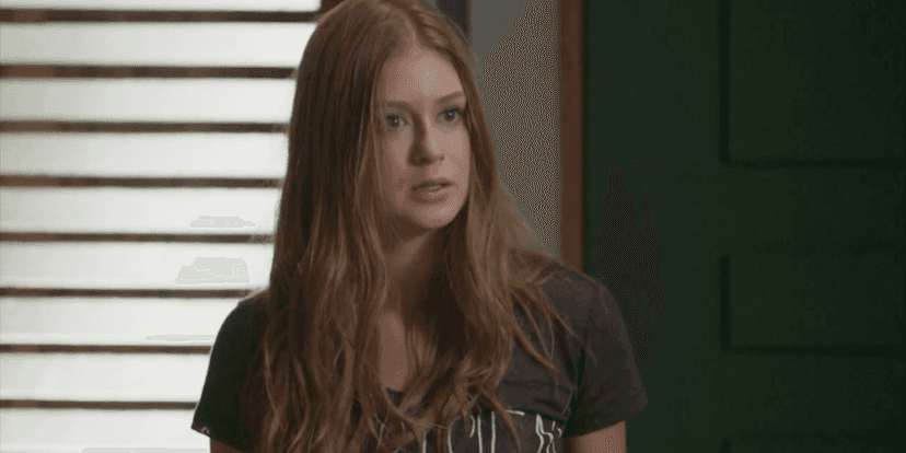Eliza (Marina Ruy Barbosa) em cena de Totalmente Demais; modelo sofrerá nas mãos de Carolina (Juliana Paes) (Foto: Reprodução/Globo) Eliza (Marina Ruy Barbosa) em cena de Totalmente Demais; modelo sofrerá nas mãos de Carolina (Juliana Paes) (Foto: Reprodução/Globo)