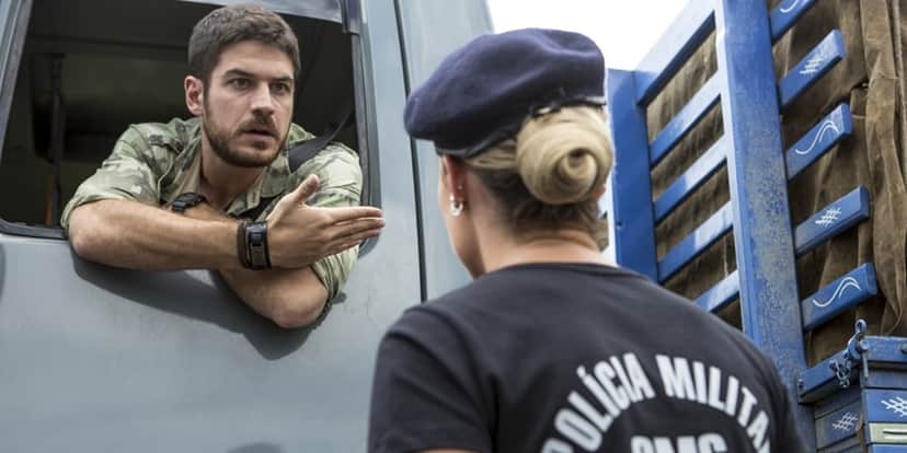 Zeca (Marco Pigossi) explode no primeiro encontro com Jeiza (Paolla Oliveira) em A Força do Querer (Foto: Felipe Monteiro/Globo) Zeca (Marco Pigossi) explode no primeiro encontro com Jeiza (Paolla Oliveira) em A Força do Querer (Foto: Felipe Monteiro/Globo)
