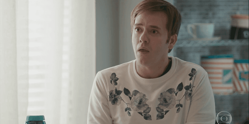Max (Pablo Sanábio) fará descoberta terrível sobre os pais em Totalmente Demais (Foto: Reprodução/Globo) Max (Pablo Sanábio) fará descoberta terrível sobre os pais em Totalmente Demais (Foto: Reprodução/Globo)