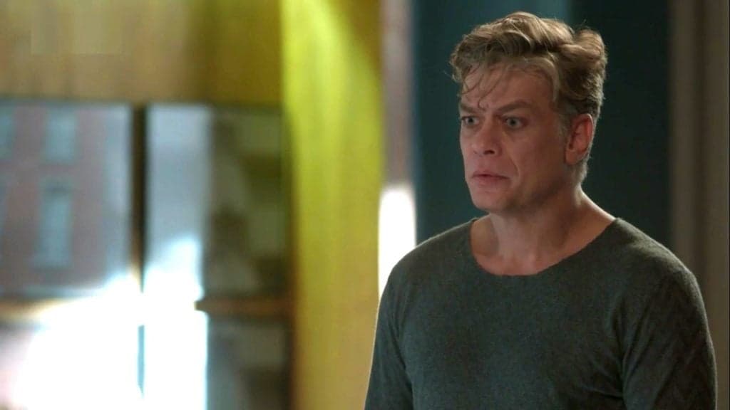 Arthur (Fabio Assunção) em choque na novela Totalmente Demais Arthur (Fabio Assunção) em choque na novela Totalmente Demais
