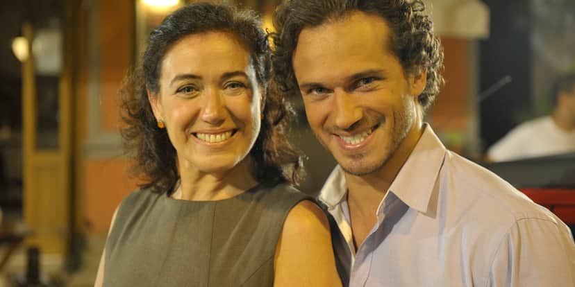 Griselda (Lilia Cabral) e Guaracy (Paulo Rocha) em Fina Estampa; os dois ficam juntos no final da novela (Foto: Globo/Renato Rocha Miranda) Griselda (Lilia Cabral) e Guaracy (Paulo Rocha) em Fina Estampa; os dois ficam juntos no final da novela (Foto: Globo/Renato Rocha Miranda)