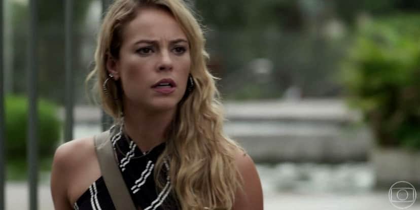 Jeiza fica com expressão indignada na novela A força do querer Jeiza fica com expressão indignada na novela A força do querer