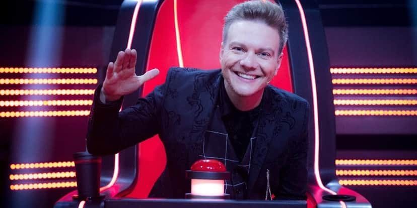 Michel Teló integra o time de técnicos do The Voice Brasil (Foto: Reprodução/Globo) Michel Teló integra o time de técnicos do The Voice Brasil (Foto: Reprodução/Globo)