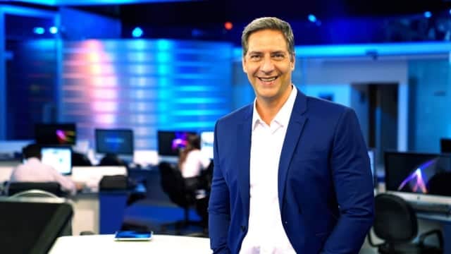 Luís Ernesto Lacombe agora é da RedeTV! - Foto: Reprodução Luís Ernesto Lacombe agora é da RedeTV! - Foto: Reprodução