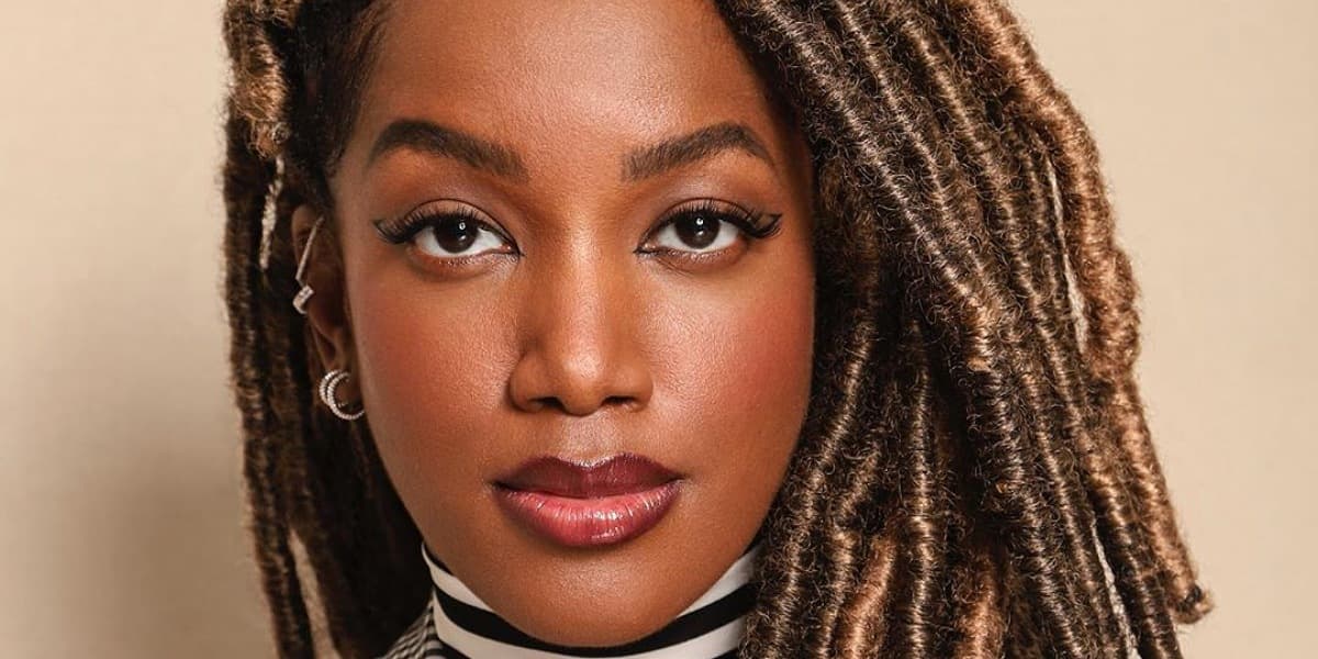 Cantora IZA aparece de visual novo e fala sobre nova temporada de The Voice Brasil (Foto: Reprodução/Alex Santana) Cantora IZA aparece de visual novo e fala sobre nova temporada de The Voice Brasil (Foto: Reprodução/Alex Santana)