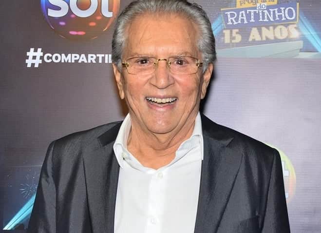 Carlos Alberto de Nóbrega do SBT abriu o jogo para Datena e falou de proibição (Foto montagem) Carlos Alberto de Nóbrega do SBT abriu o jogo para Datena e falou de proibição (Foto montagem)