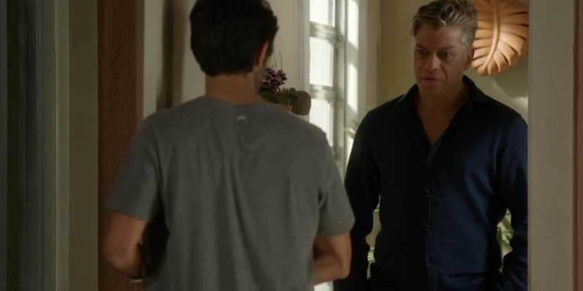 Arthur vai atrás de Jonatas em Totalmente Demais Arthur vai atrás de Jonatas em Totalmente Demais