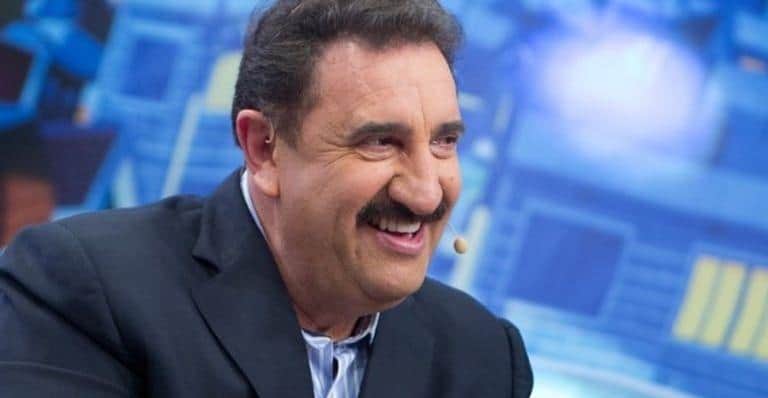 Ratinho vive fase ruim no SBT e perdeu feio na audiência (Foto montagem) Ratinho vive fase ruim no SBT e perdeu feio na audiência (Foto montagem)