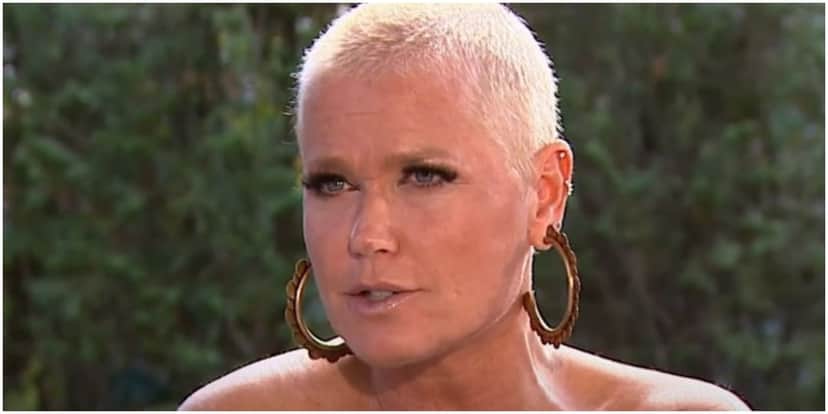 Xuxa foi colocada contra a parede pela Record - Foto: Reprodução Xuxa foi colocada contra a parede pela Record - Foto: Reprodução