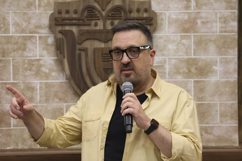 Rodrigo Carelli é o diretor de A Fazenda 13 (Foto: Antonio Chahestian/Record TV) Rodrigo Carelli é o diretor de A Fazenda 13 (Foto: Antonio Chahestian/Record TV)
