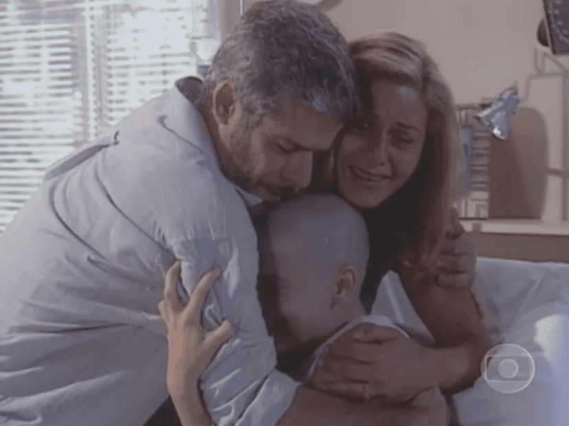 Laços de Família terá final de cortar o coração com Camila, Helena e Pedro (Foto reprodução Memória Globo) Laços de Família terá final de cortar o coração com Camila, Helena e Pedro (Foto reprodução Memória Globo)