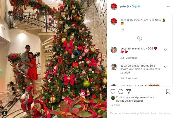 O Natal de Pato e Rebeca Abravanel (Foto: Reprodução/Instagram) O Natal de Pato e Rebeca Abravanel (Foto: Reprodução/Instagram)