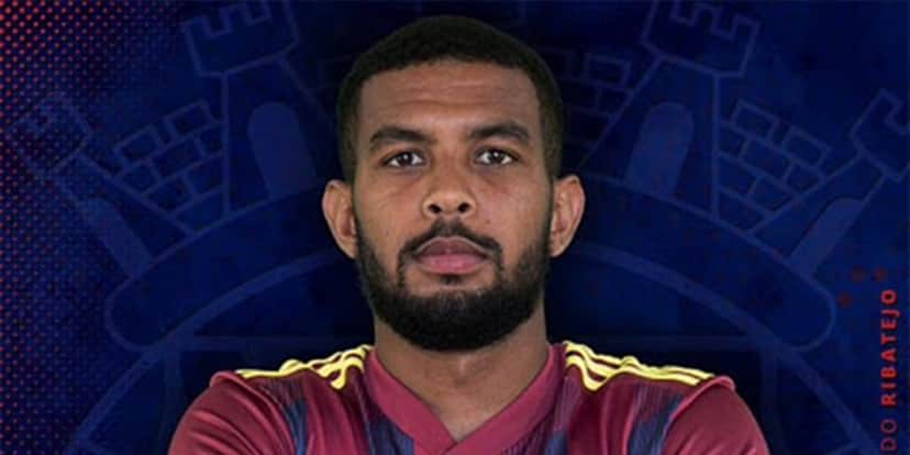 Tragédia: Alex Apolinário morreu aos 24 anos de idade de forma trágica (Foto: Reprodução) Tragédia: Alex Apolinário morreu aos 24 anos de idade de forma trágica (Foto: Reprodução)