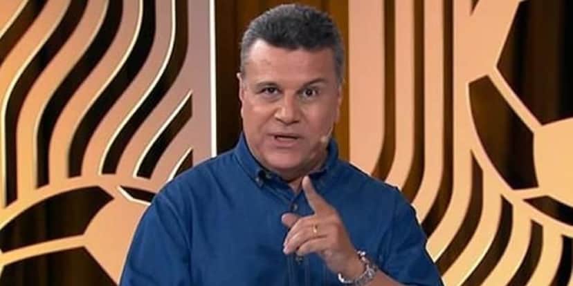 "Está arrebentando", Neto detona recado a nome do SBT em Os Donos da Bola e dispara na Band: "Um monstro" "Está arrebentando", Neto detona recado a nome do SBT em Os Donos da Bola e dispara na Band: "Um monstro"