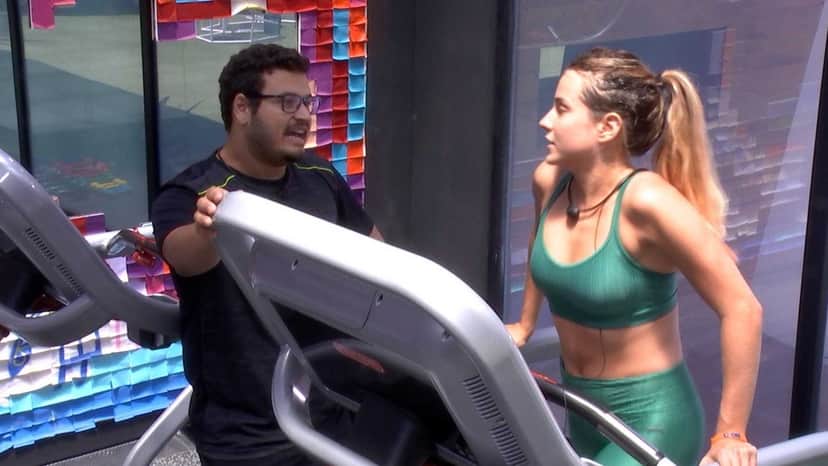 Academia do BBB21 será diferente: ela foi palco de um momento icônico da temporada passada, com Gabi fugindo de VH (Foto: Reprodução) Academia do BBB21 será diferente: ela foi palco de um momento icônico da temporada passada, com Gabi fugindo de VH (Foto: Reprodução)