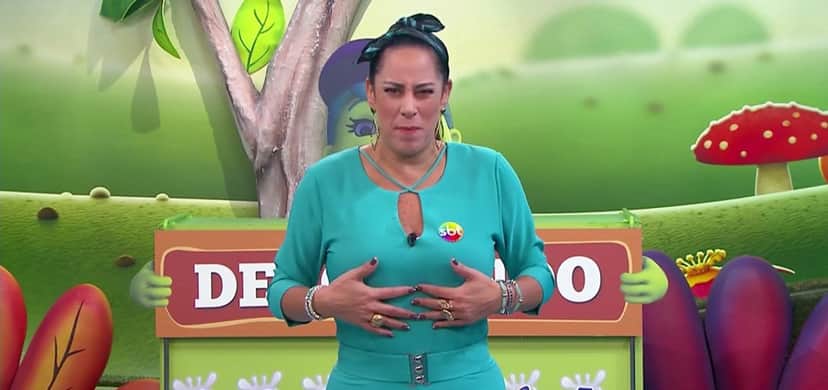 Silvia Abravanel apresentando o Bom Dia & Cia Silvia Abravanel apresentando o Bom Dia & Cia