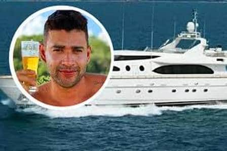 Iate que Gusttavo Lima comprou de Roberto Carlos (Foto: Reprodução) Iate que Gusttavo Lima comprou de Roberto Carlos (Foto: Reprodução)