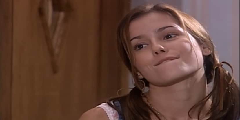 Íris provoca Pedro em Laços de Família (Foto: Reprodução) Íris provoca Pedro em Laços de Família (Foto: Reprodução)