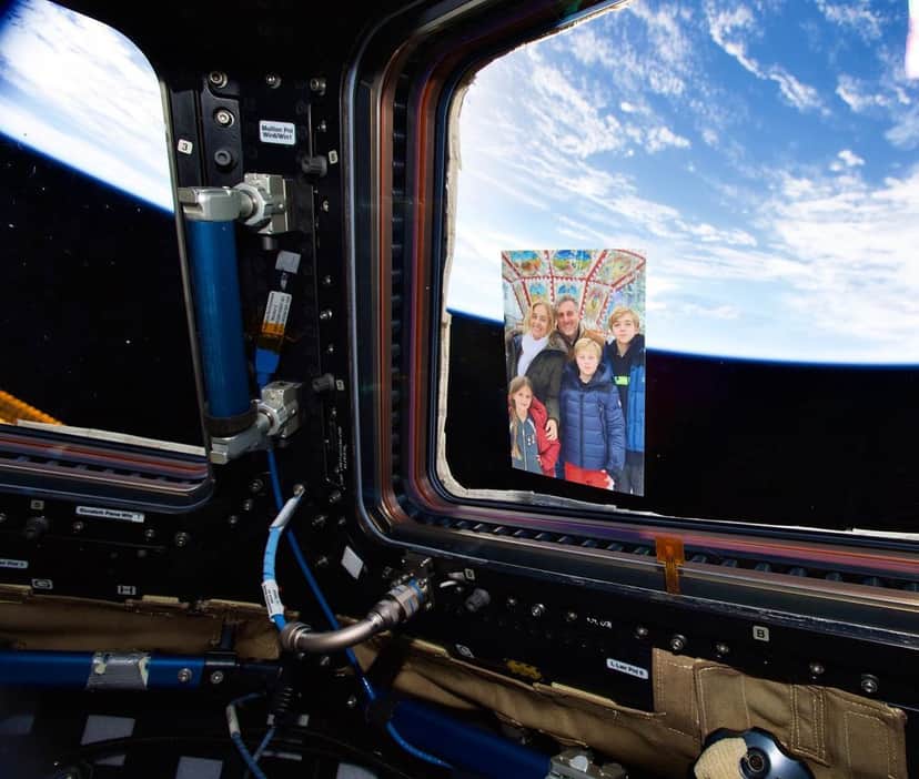 Angélica e Luciano Huck foram 'levados para o espaço' (Foto: Reprodução/Instagram) Angélica e Luciano Huck foram 'levados para o espaço' (Foto: Reprodução/Instagram)