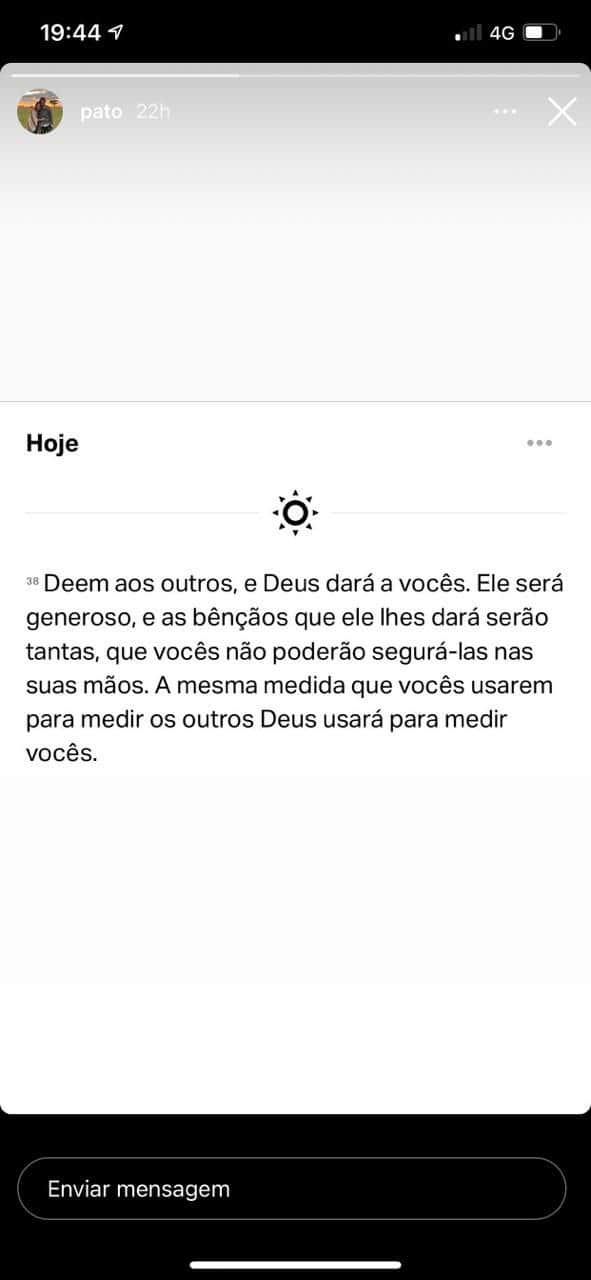 Pato voltou a mostrar sua fé Pato voltou a mostrar sua fé