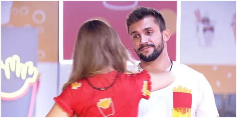 Carla Diaz questionou Arthur sobre um comentário que ele fez a Gilberto Carla Diaz questionou Arthur sobre um comentário que ele fez a Gilberto