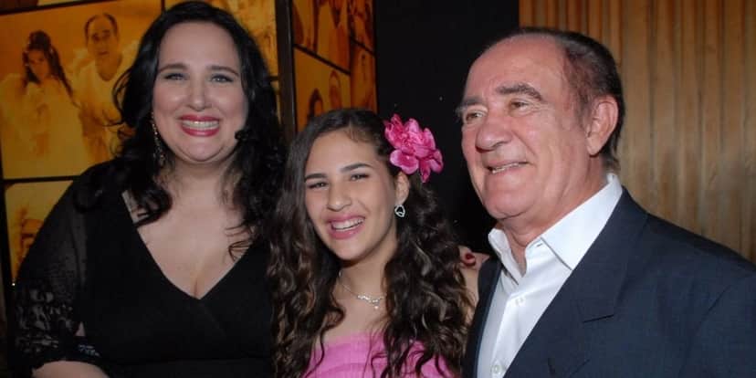Renato Aragão, Lilian Aragão e Lívian Aragão (Foto: Reprodução) Renato Aragão, Lilian Aragão e Lívian Aragão (Foto: Reprodução)