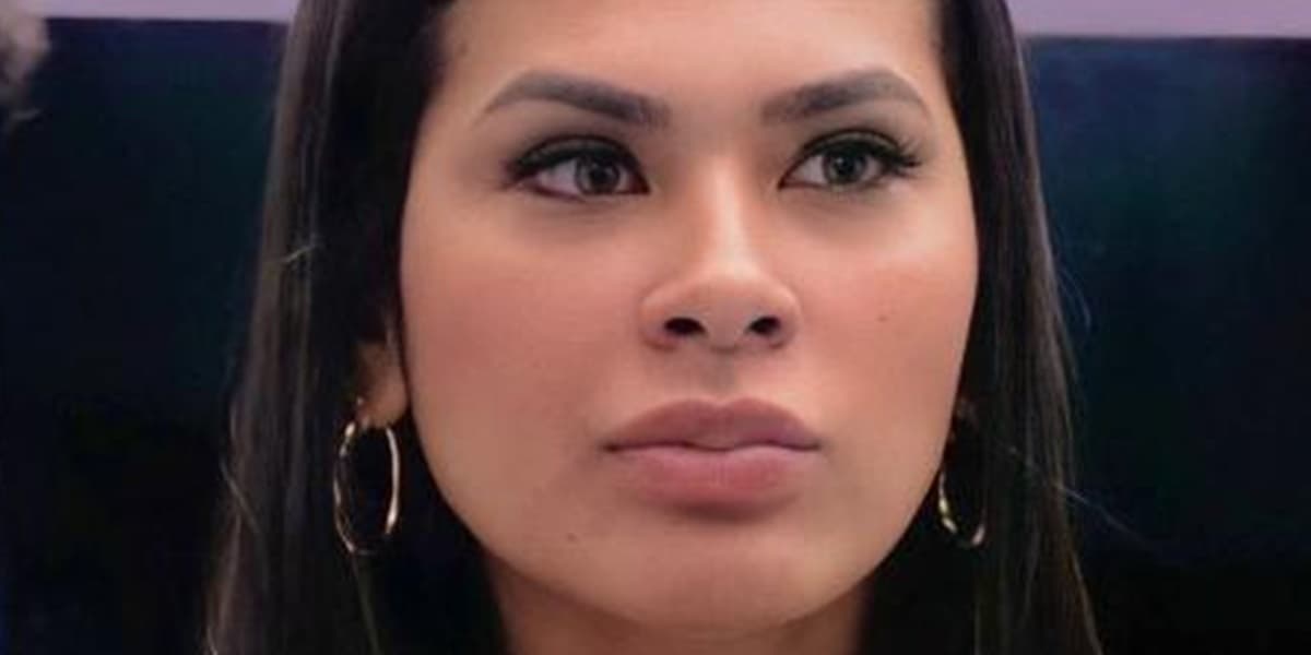 Público pede exame de PCR em Pocah após cantora ter crise de tosse no BBB21 (Foto: Reprodução) Público pede exame de PCR em Pocah após cantora ter crise de tosse no BBB21 (Foto: Reprodução)