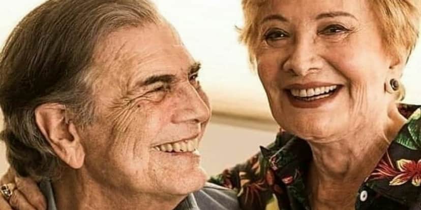 Tarcísio Meira e Glória Menezes foram desligados da Globo. Ator recebe mensagens de ódio ao posar junto a mulher e reage (Foto: reprodução) Tarcísio Meira e Glória Menezes foram desligados da Globo. Ator recebe mensagens de ódio ao posar junto a mulher e reage (Foto: reprodução)
