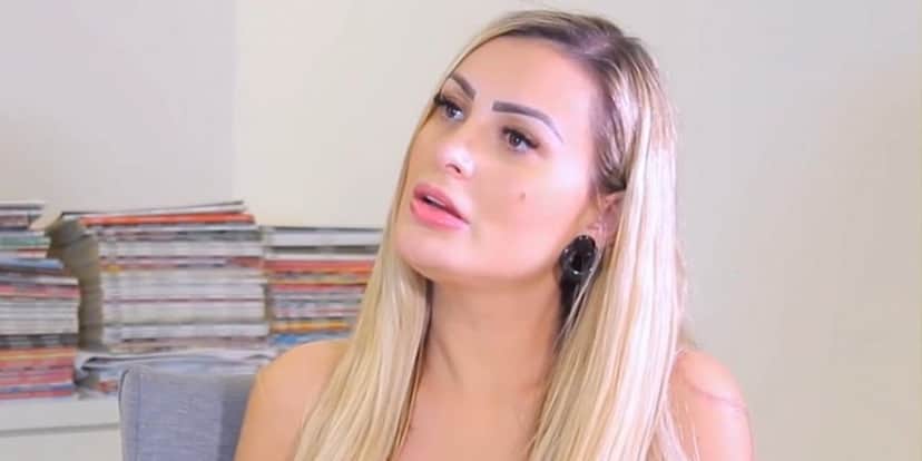 Andressa Urach surge tomando leite do marido (Foto: Reprodução) Andressa Urach surge tomando leite do marido (Foto: Reprodução)