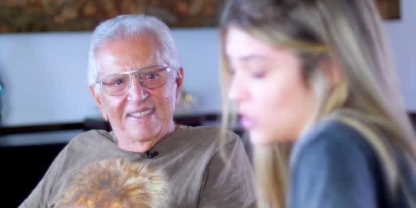Carlos Alberto de Nóbrega é pai de Mafe Nóbrega (Foto: Reprodução/YouTube) Carlos Alberto de Nóbrega é pai de Mafe Nóbrega (Foto: Reprodução/YouTube)