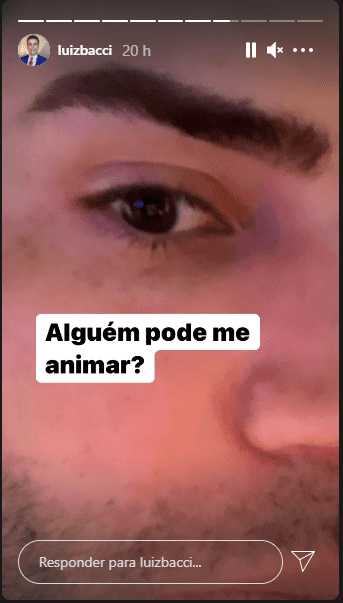 Luiz Bacci surge abatido e pede ajuda (Foto: Reprodução) Luiz Bacci surge abatido e pede ajuda (Foto: Reprodução)