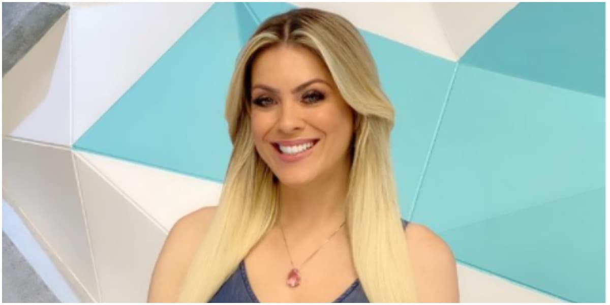 Renata Fan se tornou fenômeno da Band e explode com beleza (Foto: Reprodução) Renata Fan se tornou fenômeno da Band e explode com beleza (Foto: Reprodução)