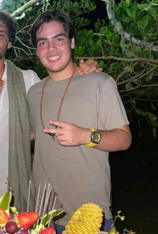 Filho de Faustão e o seu relógio de mais de um milhão (Foto: Reprodução) Filho de Faustão e o seu relógio de mais de um milhão (Foto: Reprodução)