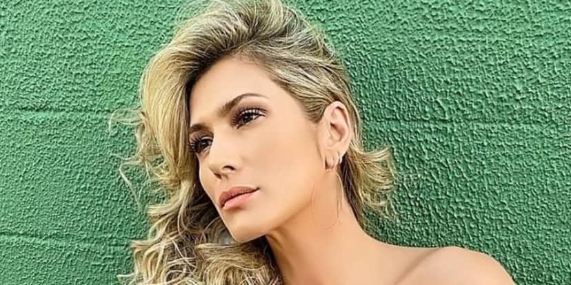 Lívia Andrade levou os seguidores à loucura com clique (Foto: Reprodução) Lívia Andrade levou os seguidores à loucura com clique (Foto: Reprodução)