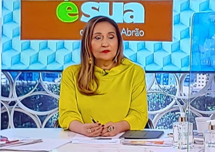 Sonia Abrão detona documentário de Karol Conká (Foto: Reprodução/RedeTV!) Sonia Abrão detona documentário de Karol Conká (Foto: Reprodução/RedeTV!)