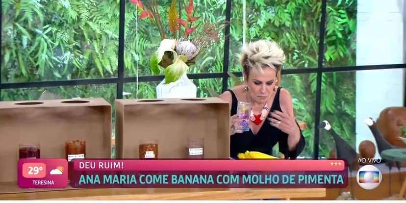 Ana Maria passa mal ao vivo (Reprodução) Ana Maria passa mal ao vivo (Reprodução)