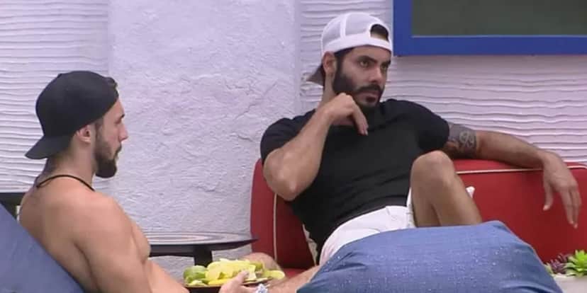 Arthur e Rodolffo falam mal de Fiuk no BBB21 (Foto: Reprodução) Arthur e Rodolffo falam mal de Fiuk no BBB21 (Foto: Reprodução)