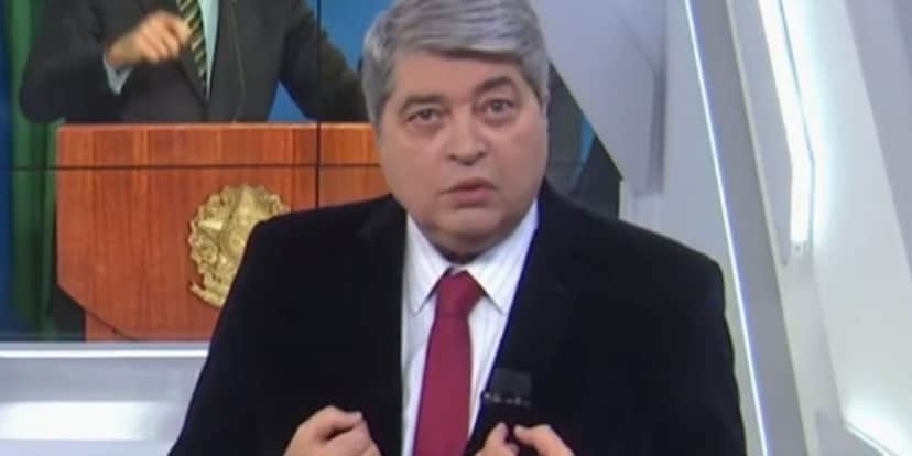 "Usando a minha cara", detona Datena, após ser contratado pelo SBT e demitido horas depois por Silvio Santos "Usando a minha cara", detona Datena, após ser contratado pelo SBT e demitido horas depois por Silvio Santos