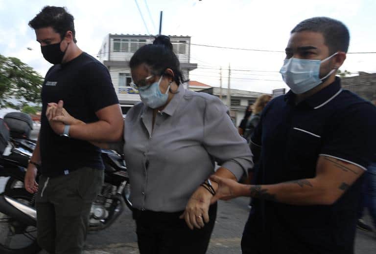 Yudi chega ao velório do pai, que faleceu após complicações da Covid-19 - (Foto: Claudio Vitor Vaz/Francisco Cepeda/AgNews) Yudi chega ao velório do pai, que faleceu após complicações da Covid-19 - (Foto: Claudio Vitor Vaz/Francisco Cepeda/AgNews)