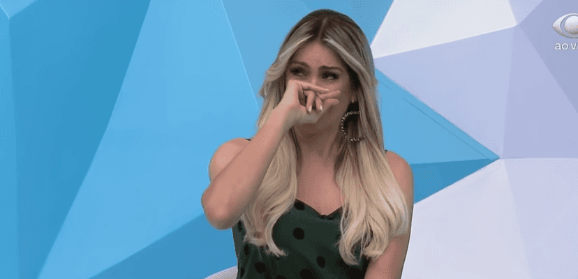 Renata Fan se emociona Renata Fan se emociona