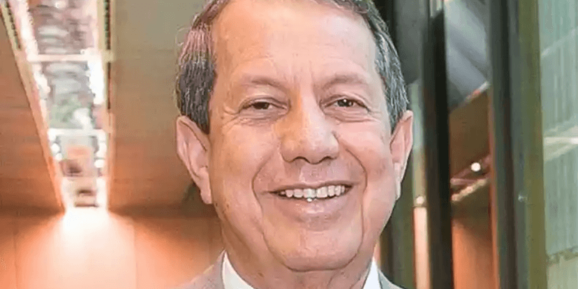 R.R Soares precisou ser internado por complicações causadas pela Covid-19 (Foto: Reprodução) R.R Soares precisou ser internado por complicações causadas pela Covid-19 (Foto: Reprodução)