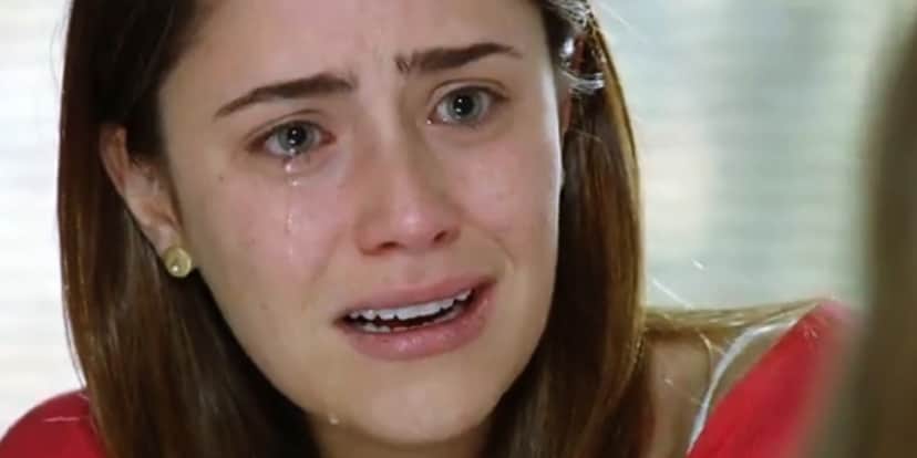 Ana chora na novela A Vida da Gente Ana chora na novela A Vida da Gente