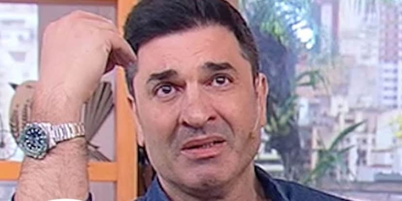 Edu Guedes é arrancado do ar, público fica a ver navios e entra em choque: "O que aconteceu com ele?" Edu Guedes é arrancado do ar, público fica a ver navios e entra em choque: "O que aconteceu com ele?"