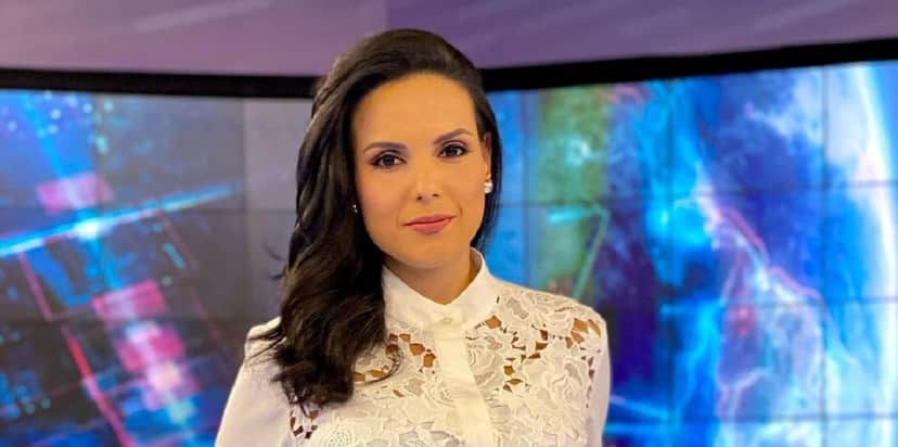 Substituta de Rachel Sheherazade, âncora do SBT atropela homem na emissora (Foto: Reprodução/Instagram) Substituta de Rachel Sheherazade, âncora do SBT atropela homem na emissora (Foto: Reprodução/Instagram)