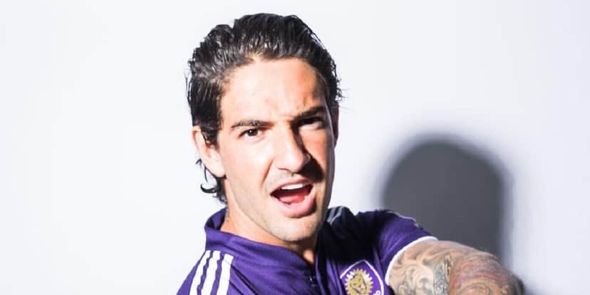 Pato força separação de Rebeca e tem vídeo com parte de baixo enrijecida vazado (Foto: Reprodução/Instagram) Pato força separação de Rebeca e tem vídeo com parte de baixo enrijecida vazado (Foto: Reprodução/Instagram)