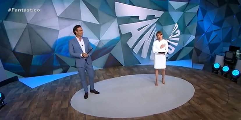 Poliana Abritta encerra às pressas, coloca a mão no peito e Tadeu Schmidt confirma saída na Globo: "Melhor" Poliana Abritta encerra às pressas, coloca a mão no peito e Tadeu Schmidt confirma saída na Globo: "Melhor"