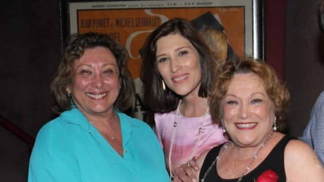 Beth Goulart com a irmã, Bárbara Bruno, e a mãe, Nicette Bruno (Foto: Reprodução) Beth Goulart com a irmã, Bárbara Bruno, e a mãe, Nicette Bruno (Foto: Reprodução)