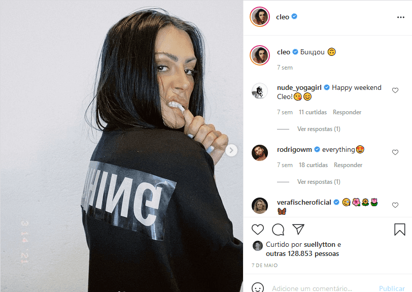 Cleo apareceu com parte gigante do seu corpo na boca em clique provocante (Foto: Reprodução) Cleo apareceu com parte gigante do seu corpo na boca em clique provocante (Foto: Reprodução)